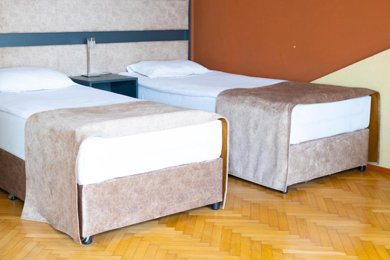 Hotel Slaviani 디미트로프그라드 외부 사진